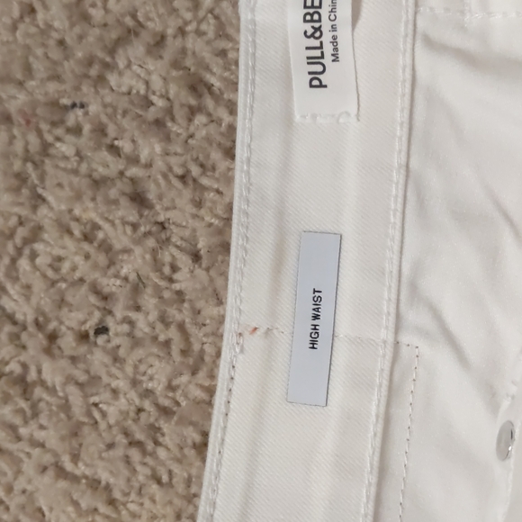 Pull&Bear white denim shorts, size 6 - Picture 8 of 14